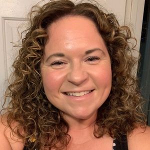 Meet your Posher, Carol